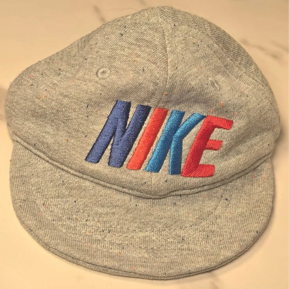 Nike Newborn Baby Grey Heather Confetti Speckled Embroidered Logo Baseball Hat